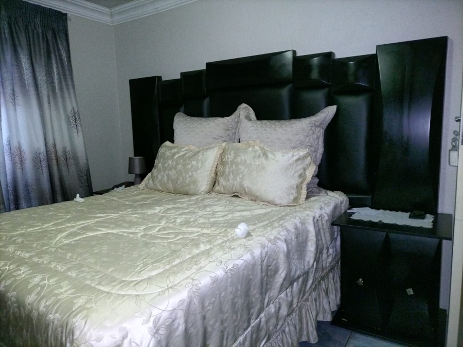 3 Bedroom Property for Sale in Oos Einde North West